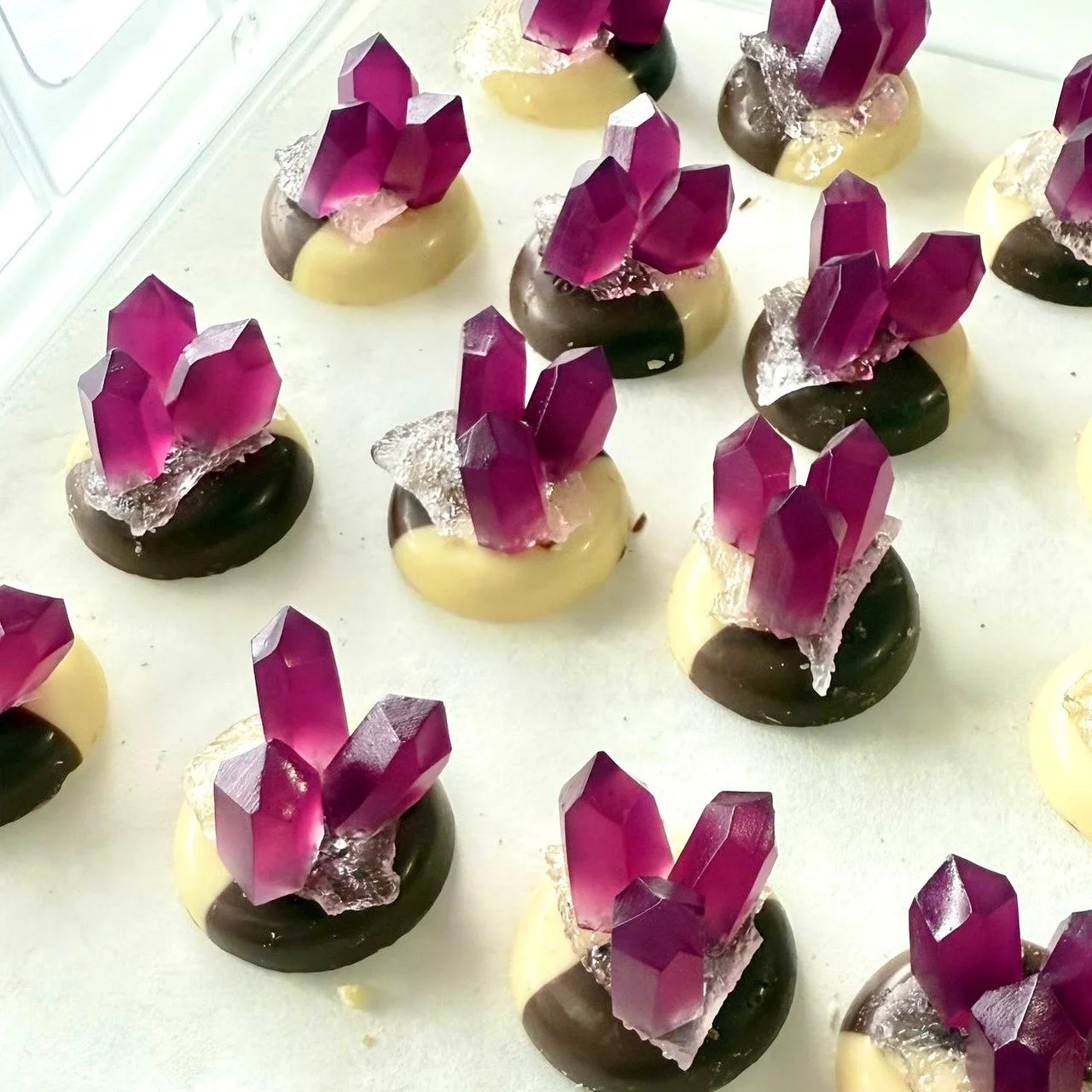 紫芋の鉱物ショコラ