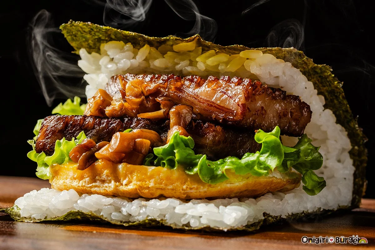 おにぎりバーガー、肉、米、海苔、レタス