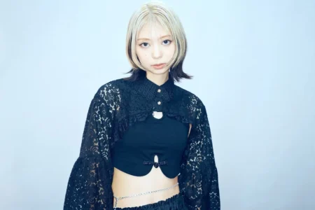 竹内アンナ、新曲「adabana midnight」配信リリース記念企画を多数展開