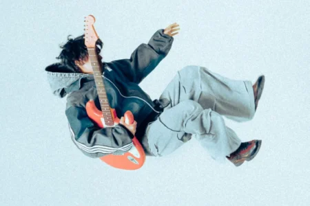 Lavt、新曲「パラソムニア」を2月18日に配信リリース、MV公開と全国ツアー「RE:BORN」、METROCK出演も決定