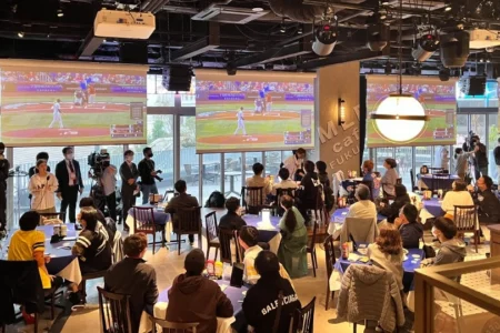 「BOSS E・ZO FUKUOKA」内「MLB café FUKUOKA」にてワールドベースボールクラシックのパブリックビューイングが開催