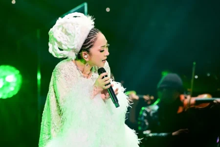 MISIA「星空のライヴXⅢ GRAND HORIZON」東京公演でアクシデントも圧巻のパフォーマンス、全国15会場19公演の追加ホールツアーを発表