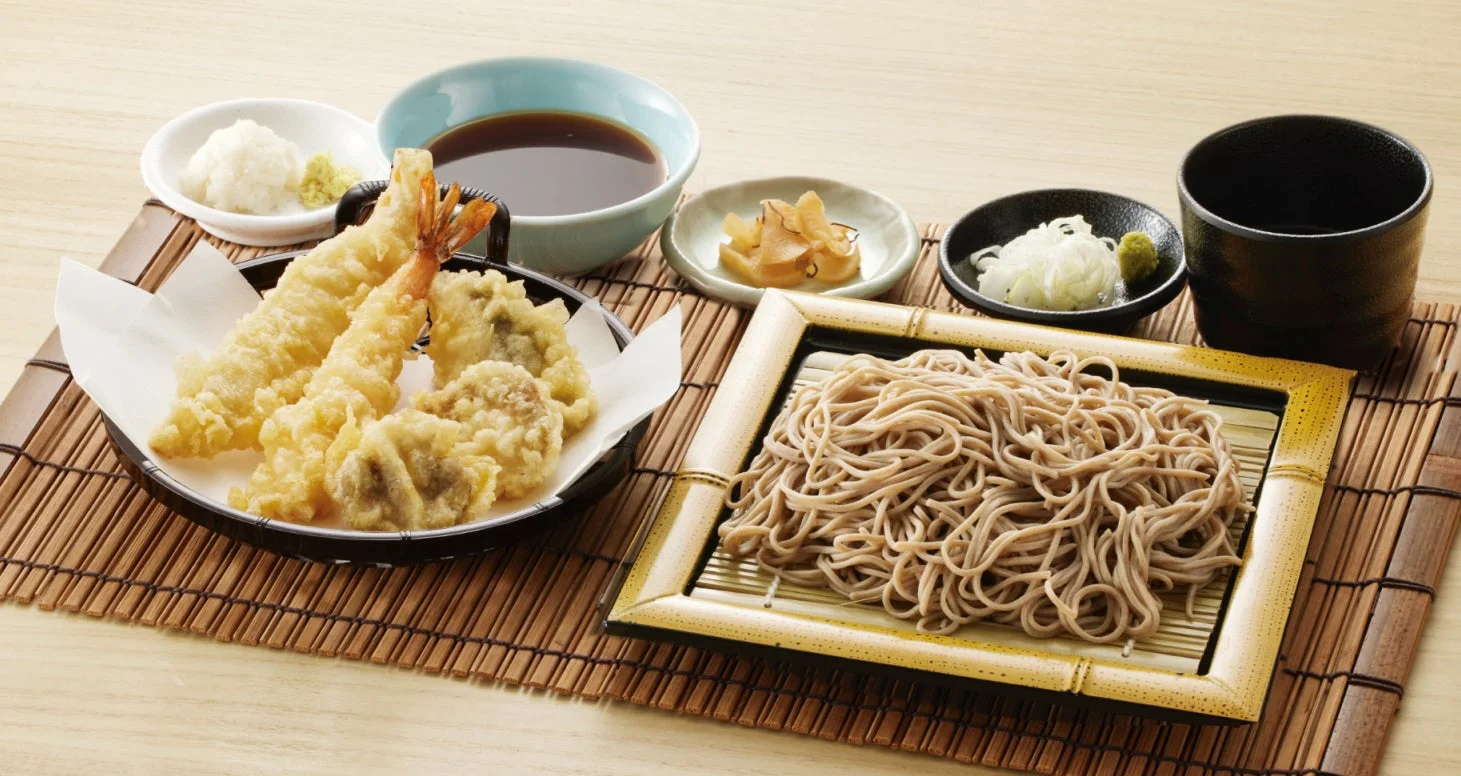 海老と4種の北海道産天ぷらと藪そば