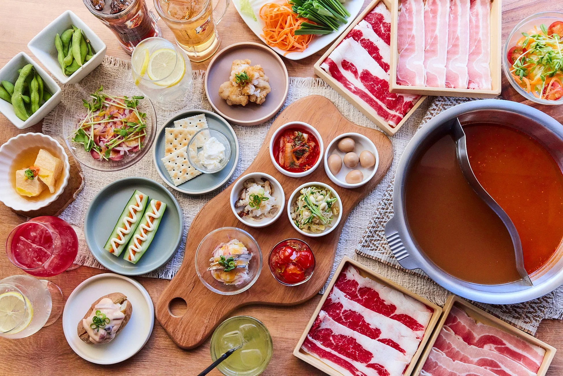 豪華な食卓の様子