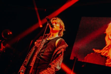 杉本琢弥、デビュー3周年ライブで「3大発表」 初ベストアルバム発売、全国ツアー、U-NEXT配信決定