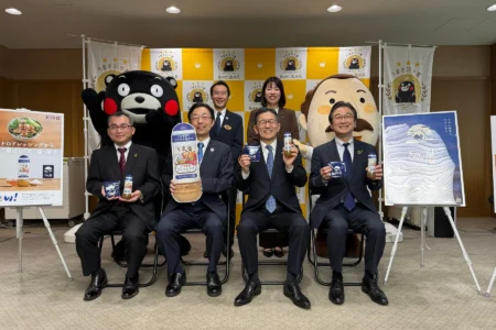 熊本県産『天草の塩』を用いた「ピエトロドレッシング うま塩」の完成報告会が熊本県庁にて開催