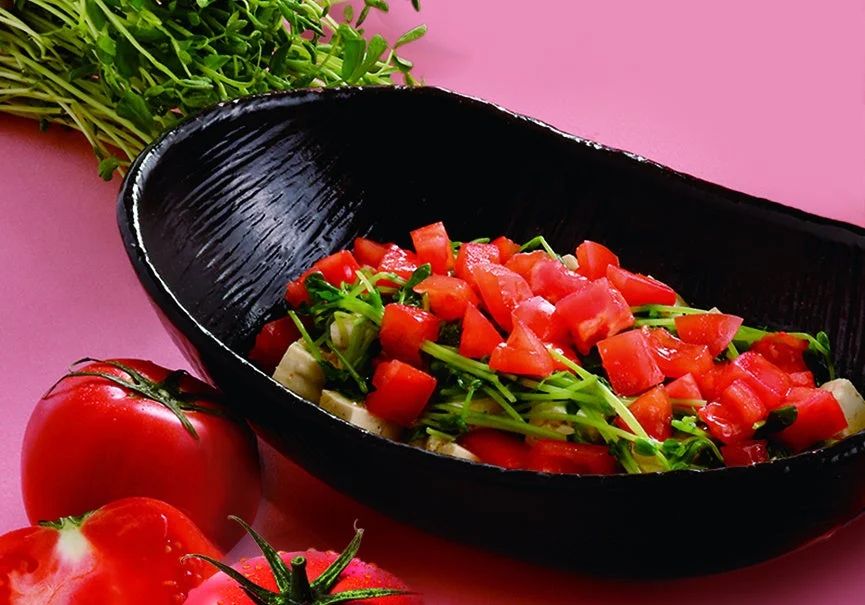 豆苗とトマトのオリーブ香るイタリアン豆富サラダ