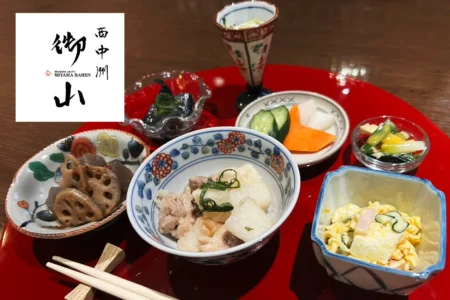 福岡・西中洲の「西中洲 御山」が「手作りおばんざい」の提供を開始、超濃厚牡蠣白湯ラーメンと共に新たな食の提案