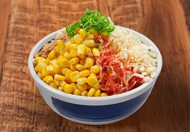 コーンと桜エビの丼