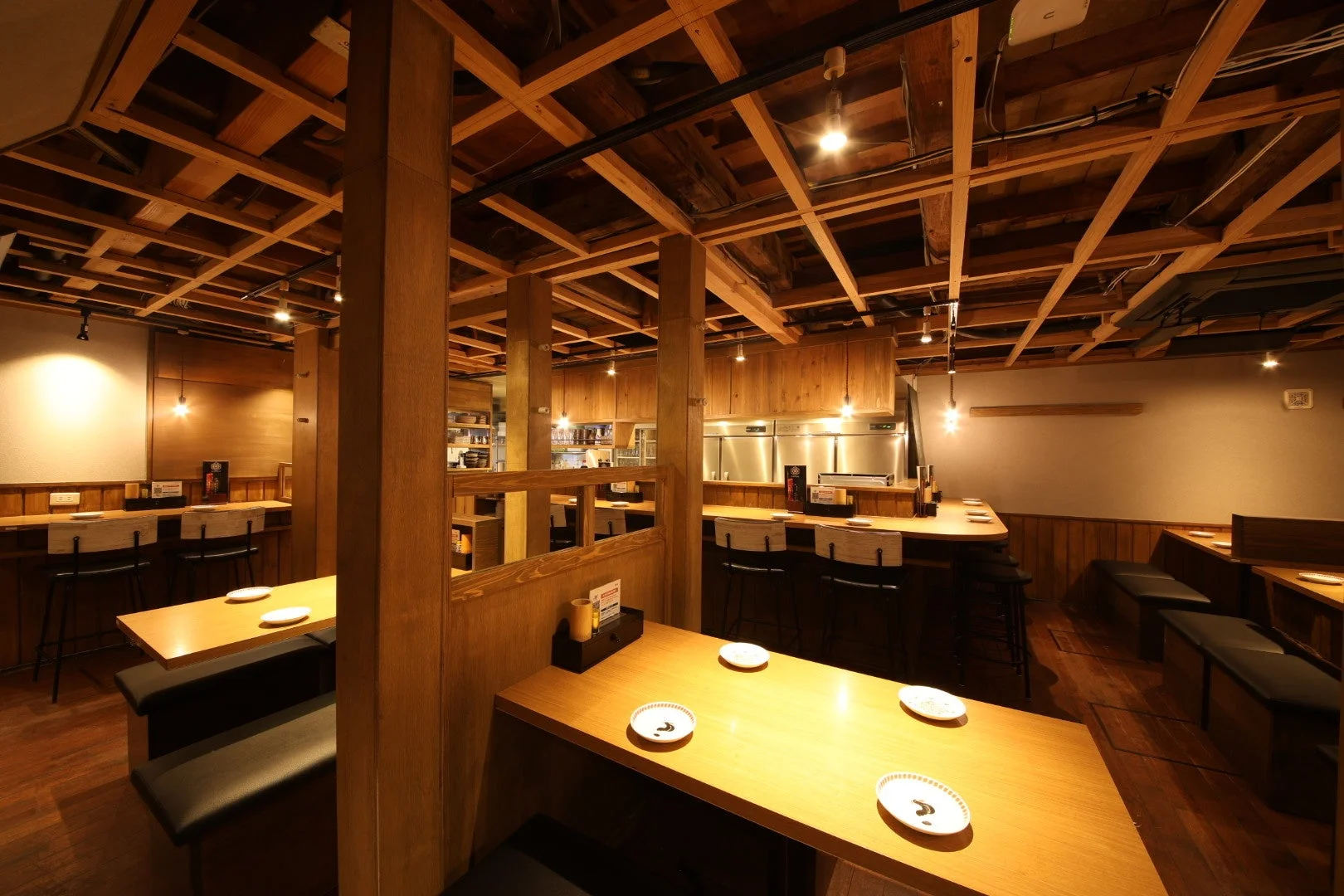 店内（全体、和モダン）