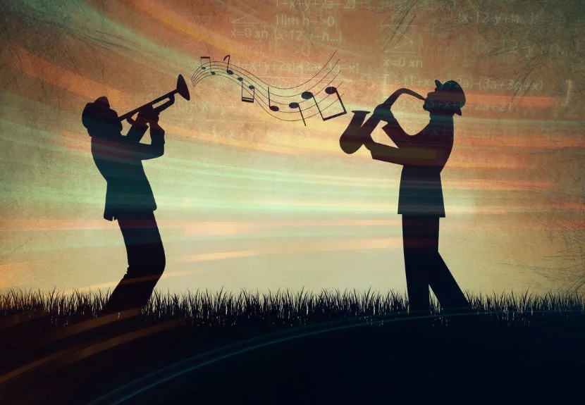 トランペットとサックスを演奏する二人のシルエットが描かれ、音符が舞い、背景には数学の数式が浮かぶ抽象的なアート作品