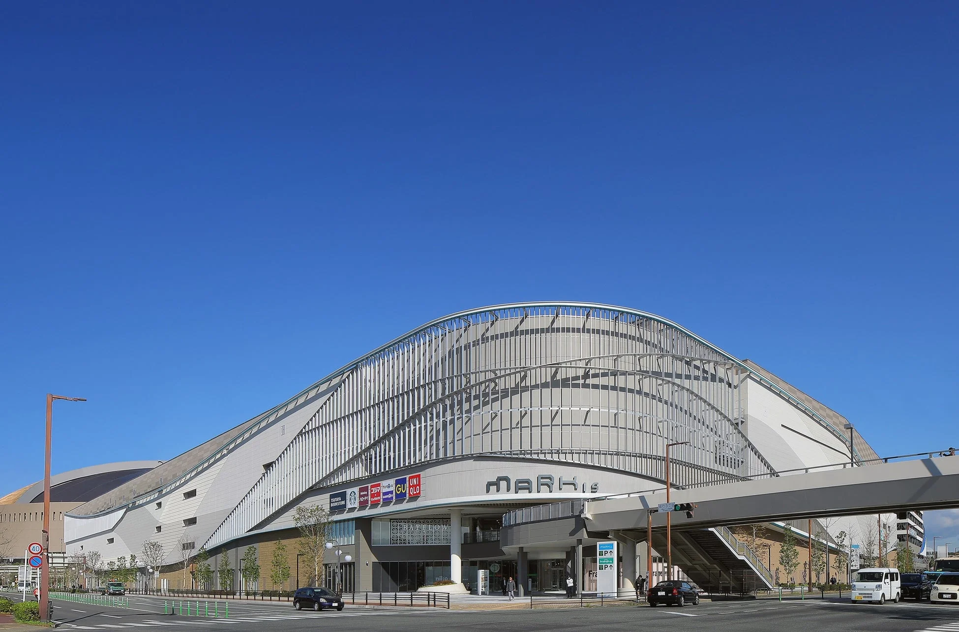 MARK IS 福岡ももち