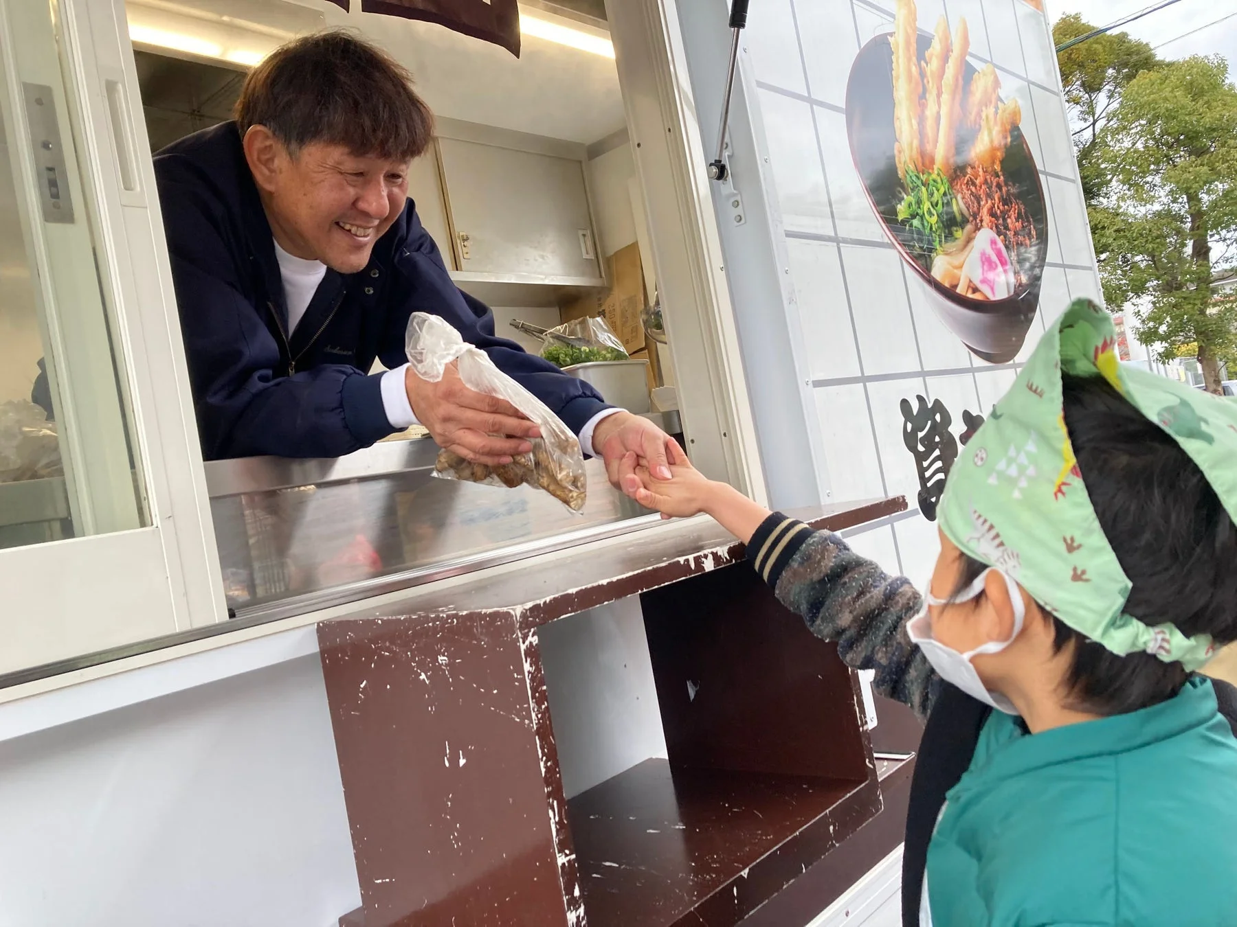 フードトラックでの活動