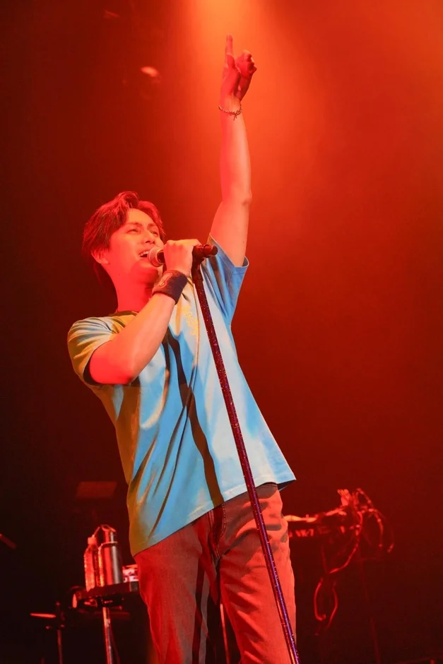 ライブでの熱唱