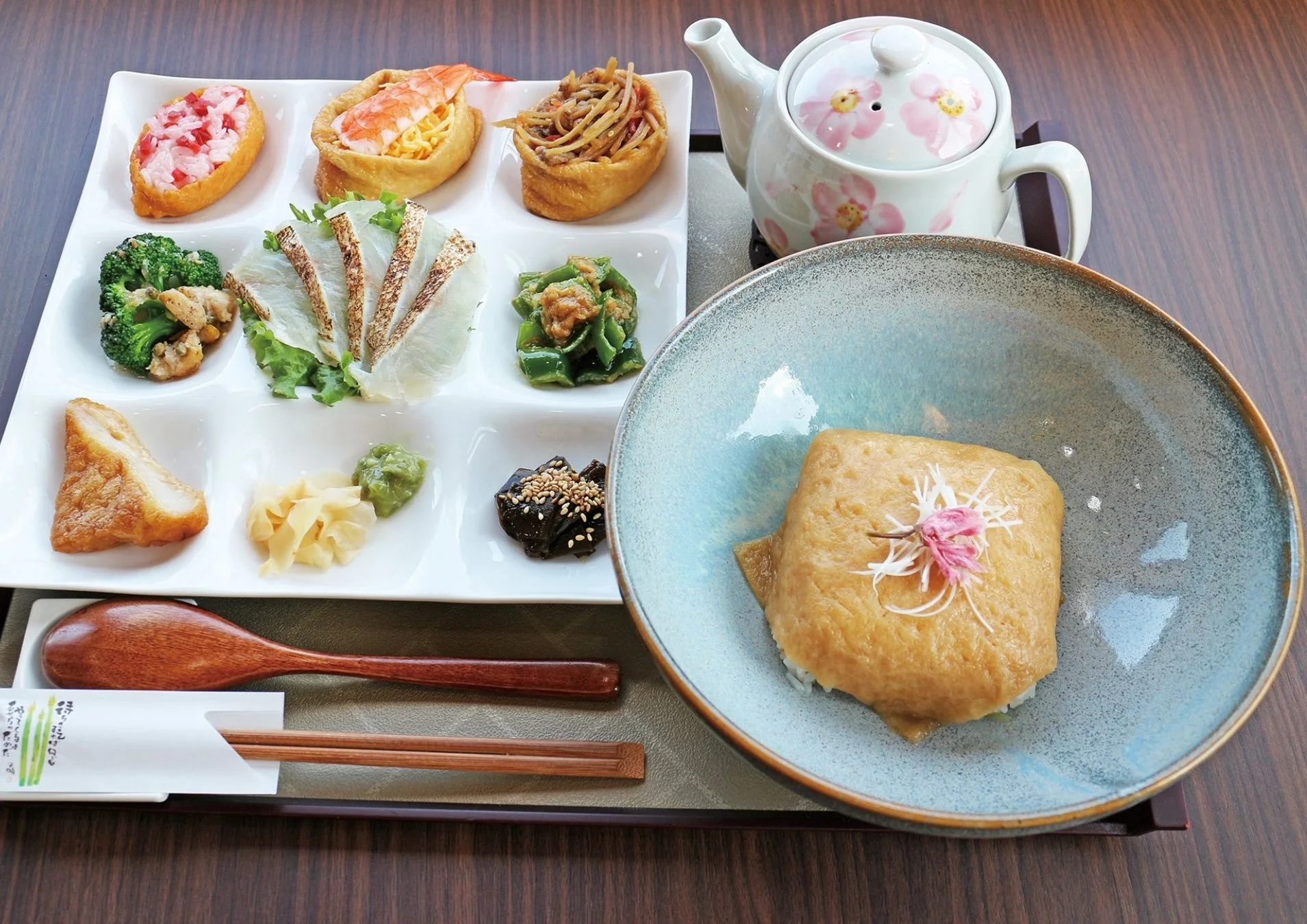 お箸ございます