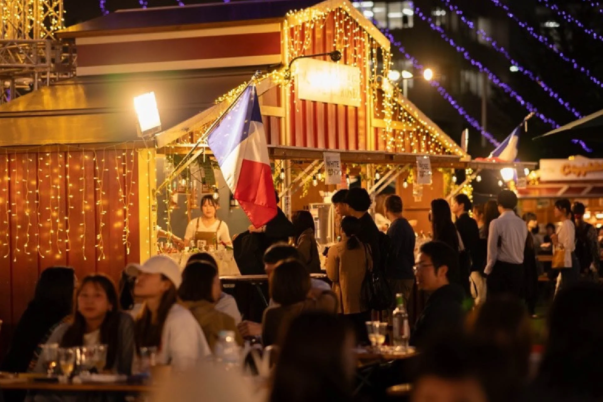 夜のイベント会場の様子1