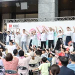 KBCテレビ『アサデス。KBC』25周年記念「アサデス。フェス」に5万人が来場、JR博多シティで盛大に開催