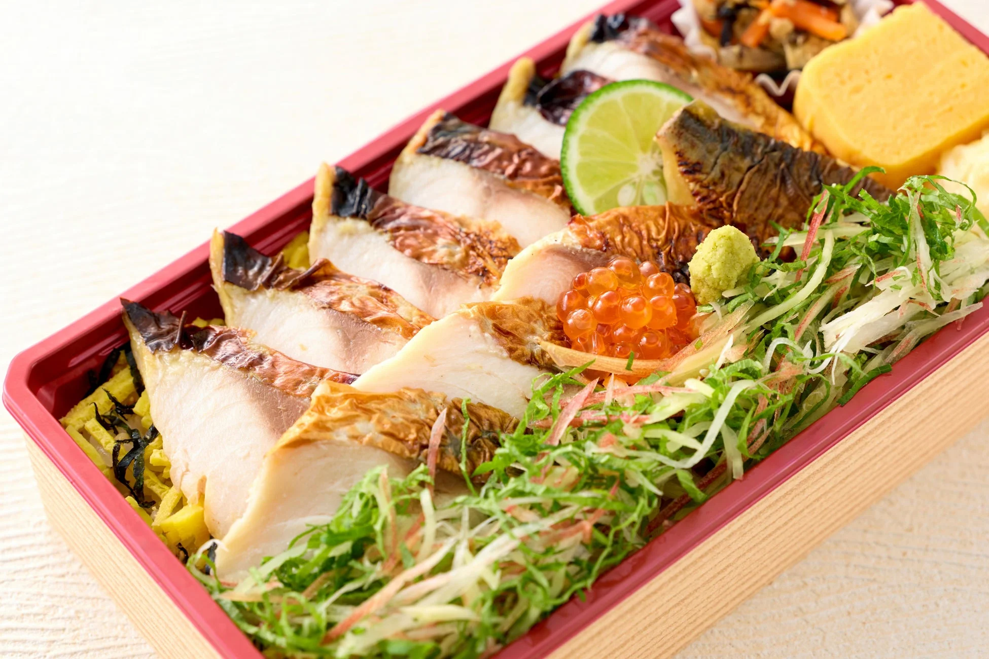 香味野菜の焼き鯖寿司弁当