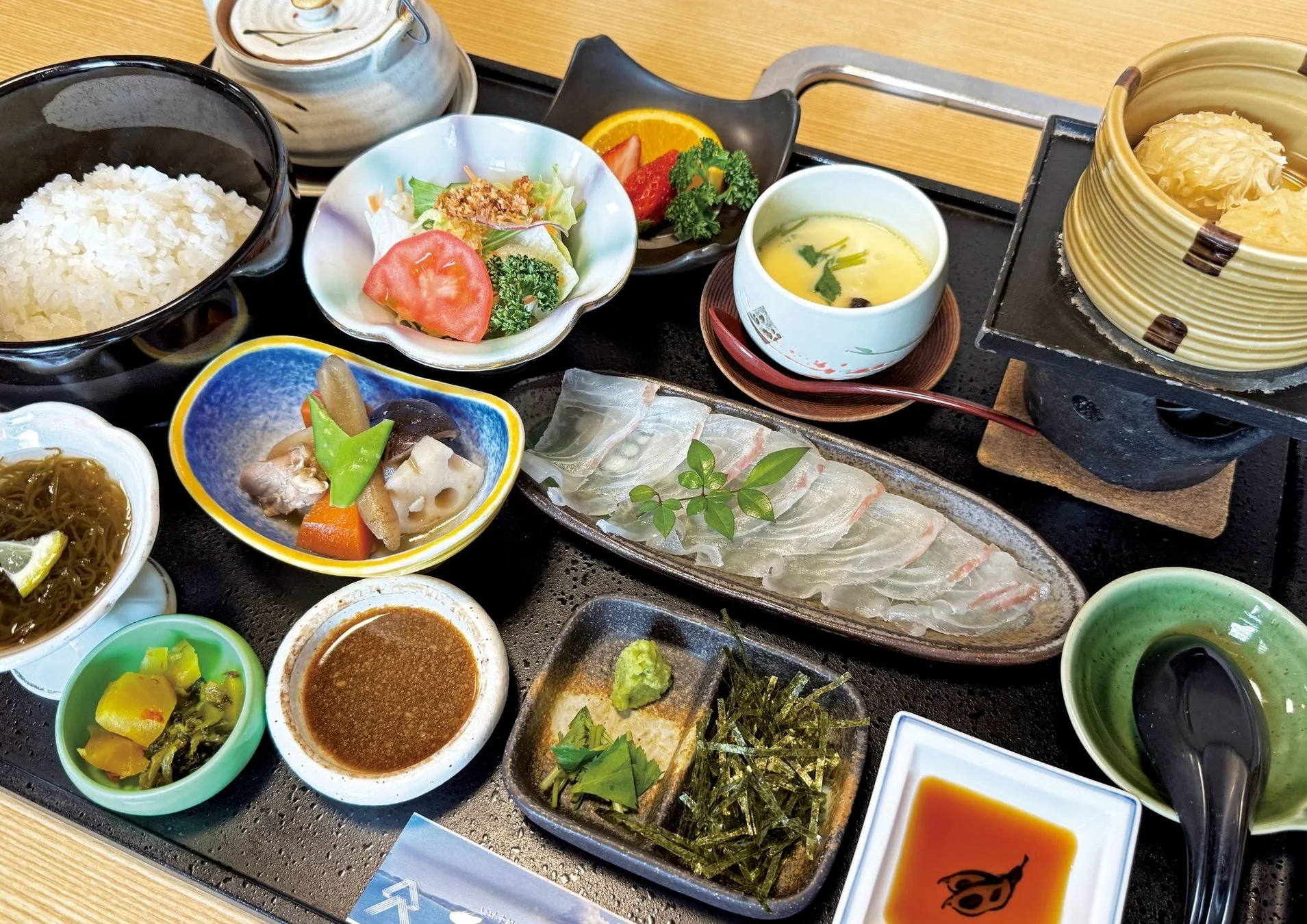 豪華な和食定食