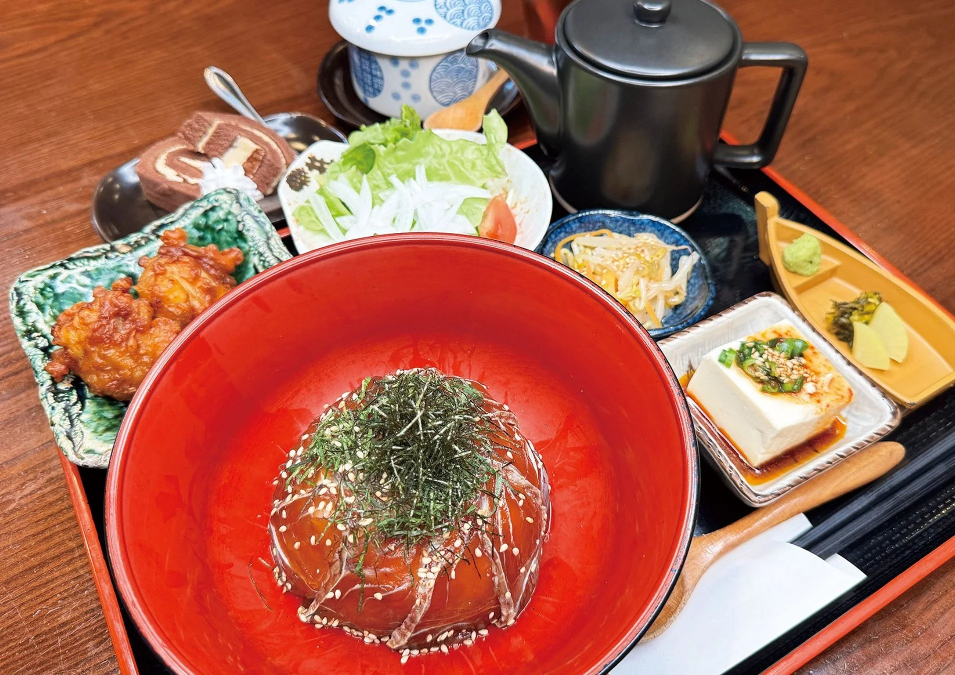 マグロ漬け丼定食
