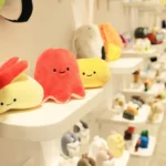 カプセルトイメーカーQualia、設立10周年記念展を福岡PARCOにて開催 – 九州初上陸、200種以上のカプセルトイが集結