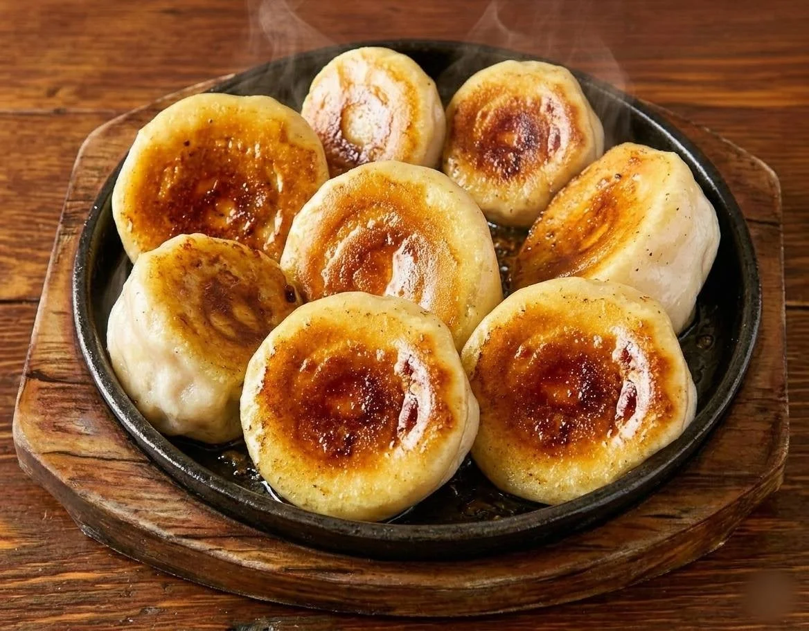 肉汁たっぷりの肉汁餃子
