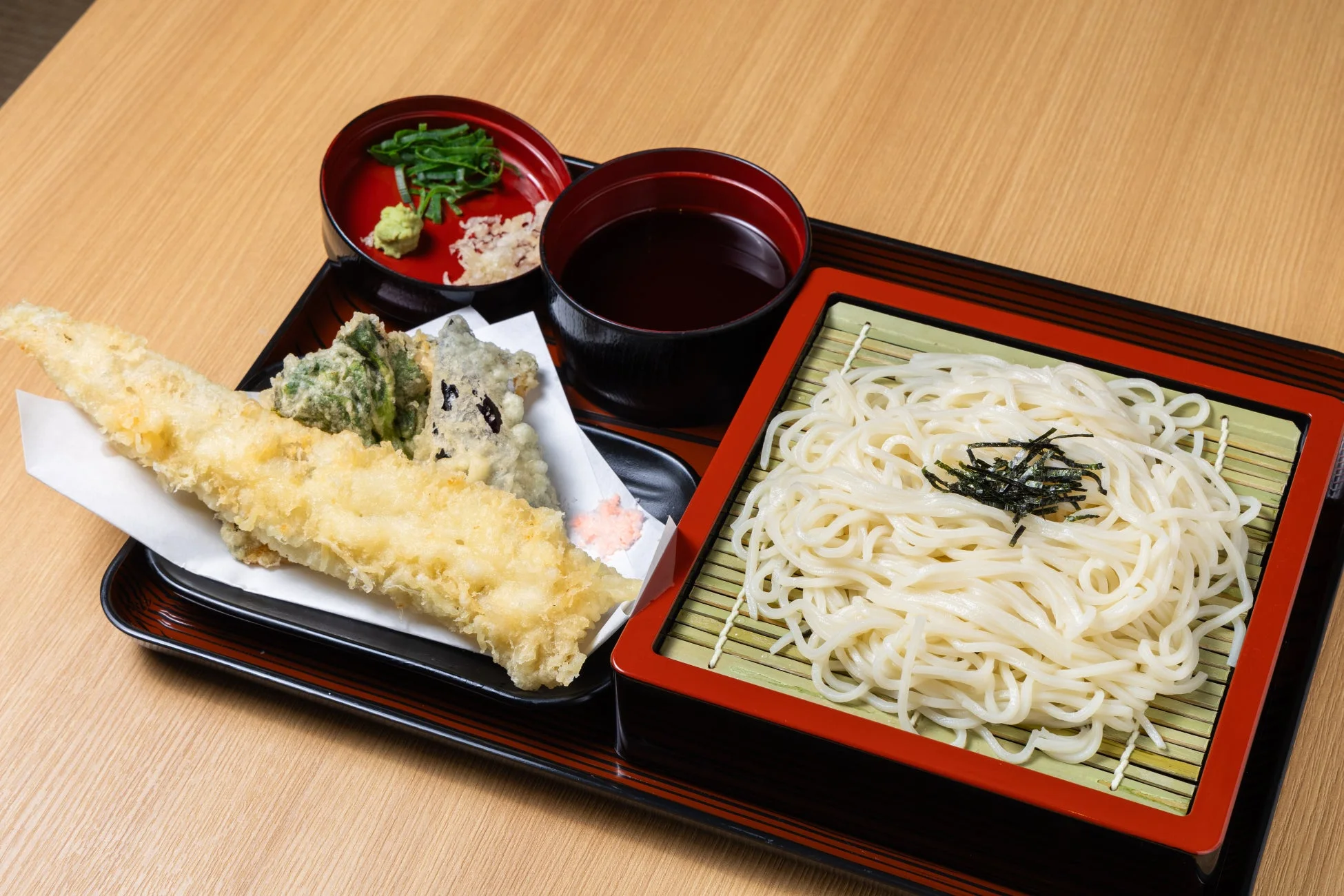 穴子天ざるうどん
