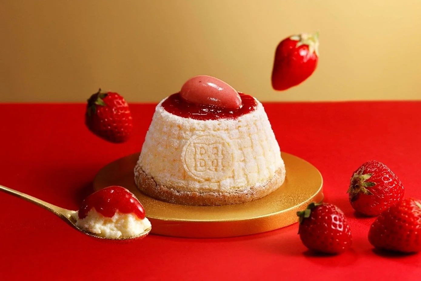 あまおう苺のバターメルティチーズケーキ