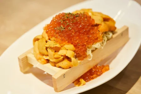 九州初上陸：大阪発「大衆酒場 フレンチマン」が福岡・天神ビジネスセンターIIにオープン、本格フレンチを日常の食卓へ