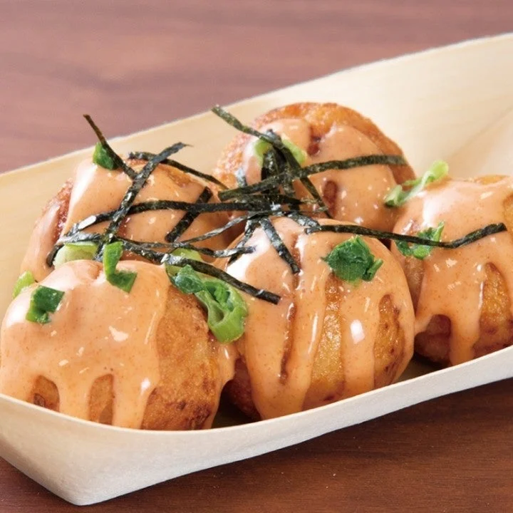 たこ焼きにめんたいマヨとネギ、刻みのり