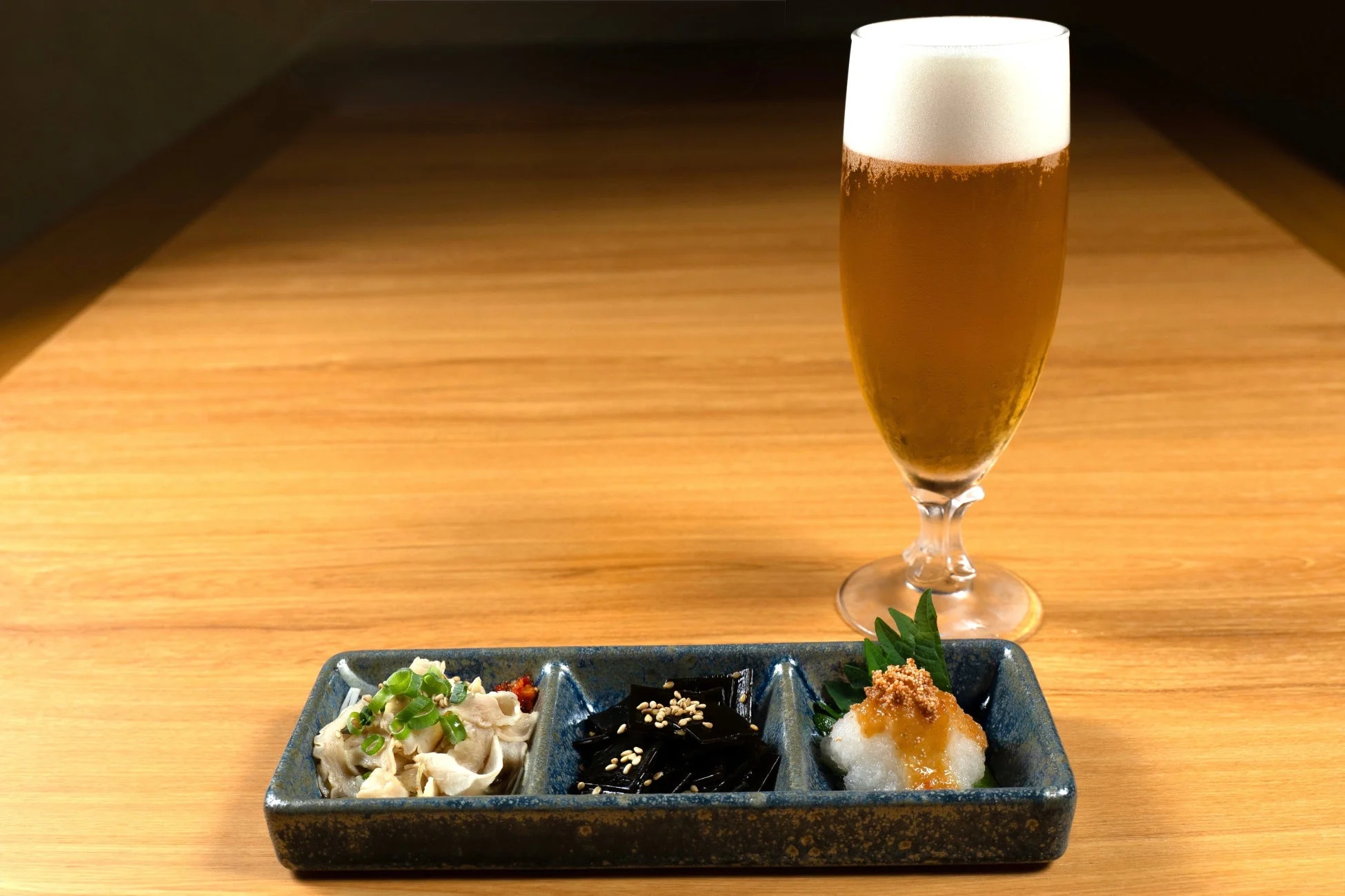 ビールとおつまみ盛り合わせ