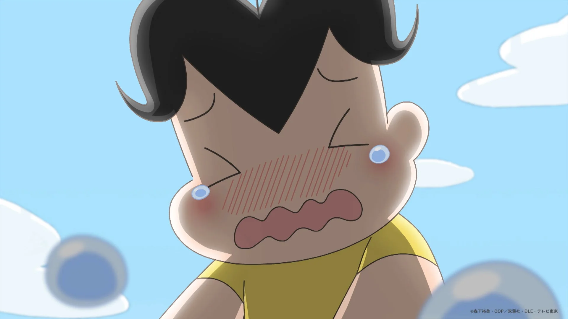 アニメキャラクターの少年が困惑したような表情で泣きそうな顔をしている