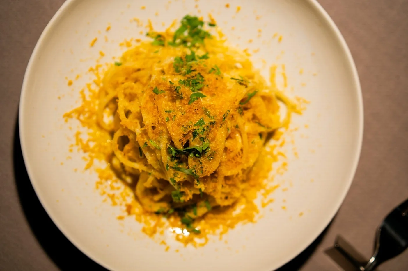 黄金色のパスタ料理