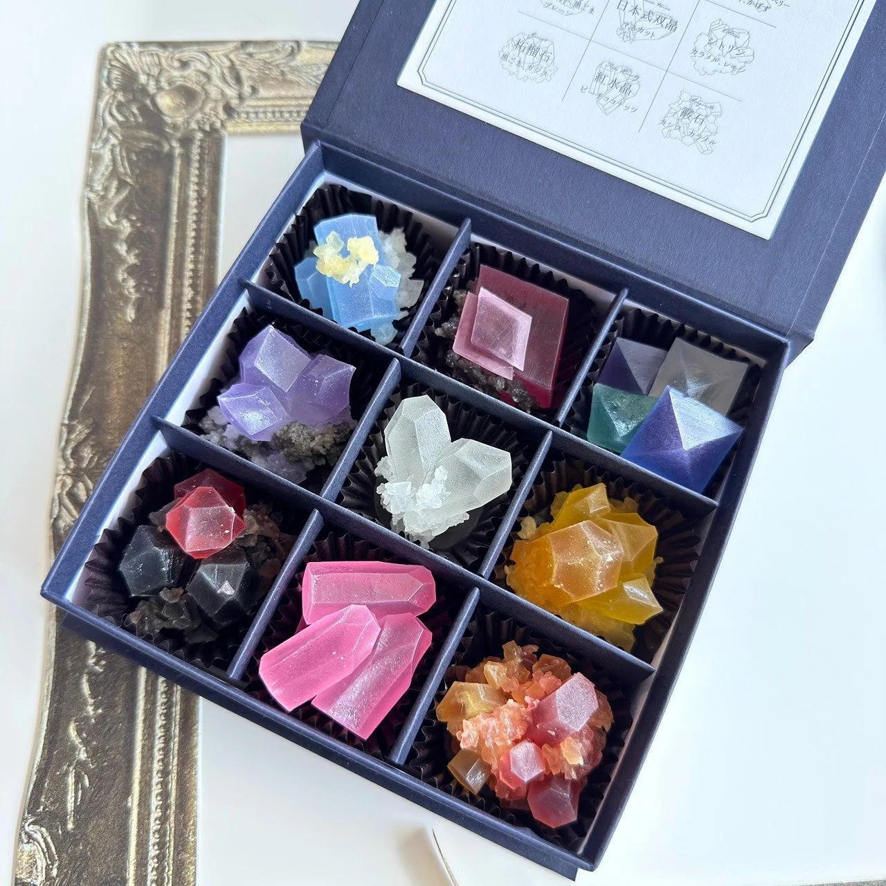 より鉱物なこうぶつヲカシ