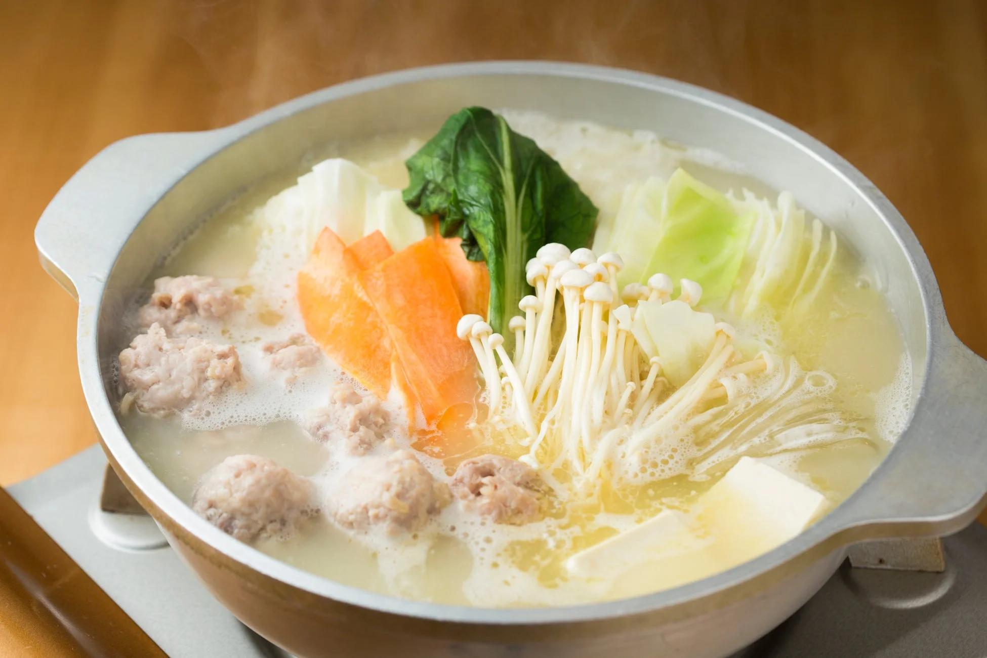 水炊きの具材 鍋料理のクローズアップ