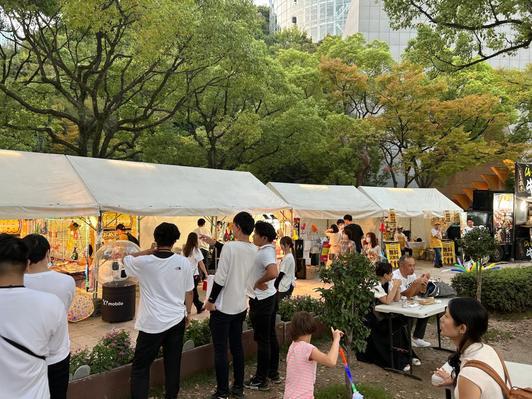 屋外イベントの屋台風景